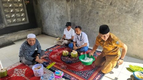 Perkuat Pengelolaan Sampah Berbasis Masyarakat, PT Krakatau Steel Group Bersinergi dengan Chandra Asri Kunjungi Bank Sampah di Batukuwung