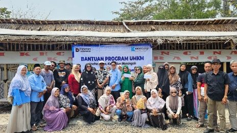 Dorong Kemandirian Ekonomi, PT Krakatau Steel Group Salurkan Bantuan Dana UMKM bagi 100 Penerima Manfaat di Serang dan Cilegon