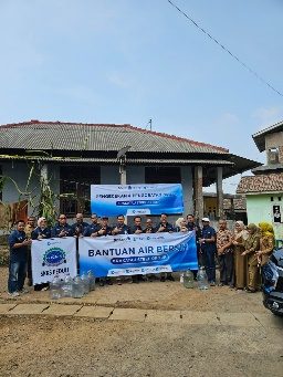 PT Krakatau Steel Group Gelar Pengecekan Kesehatan Gratis dan Salurkan Air Bersih untuk Warga Gunung Batur